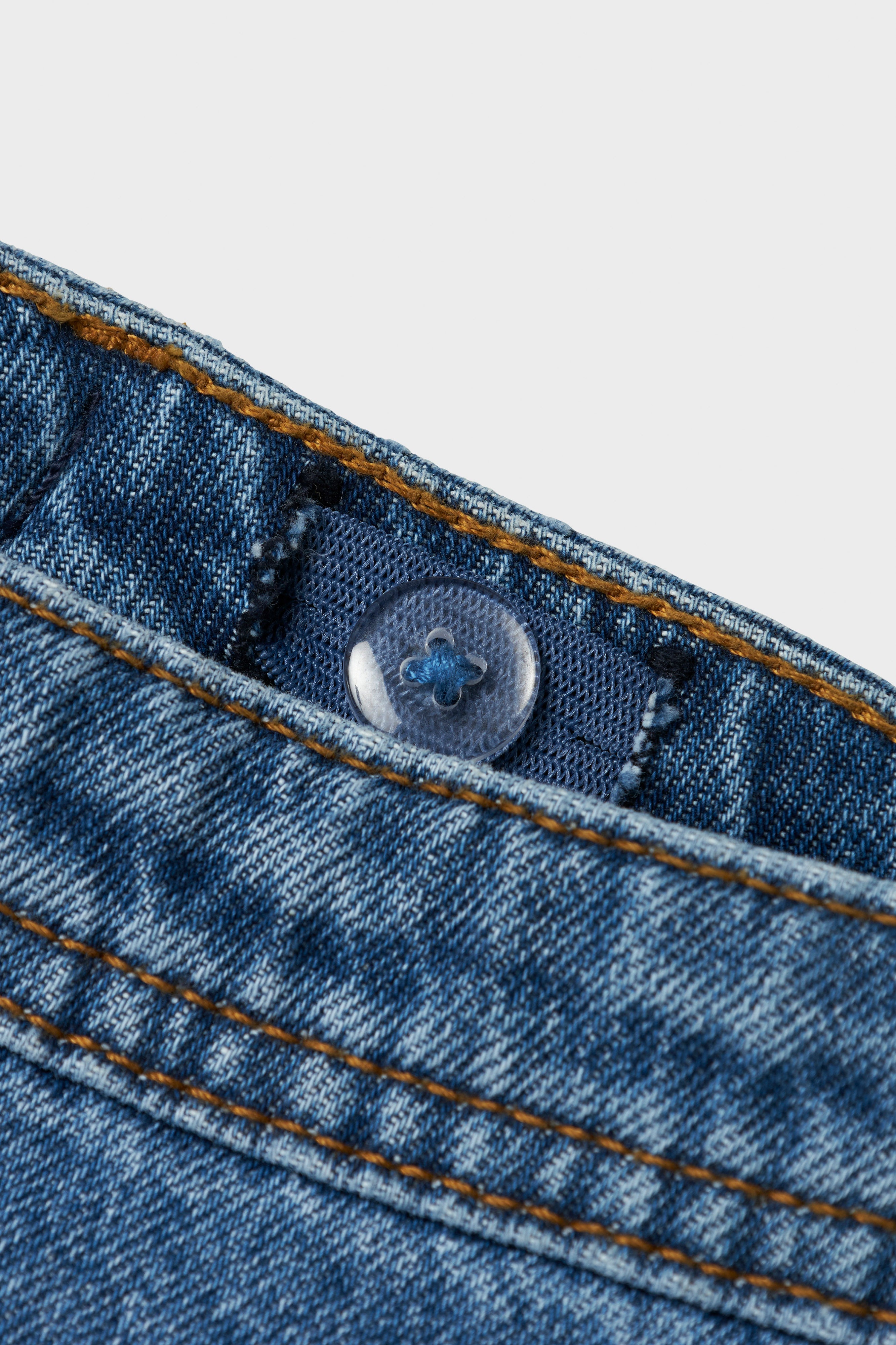 NKMYRAN Loose Fit Jeans - Medium Blue Denim