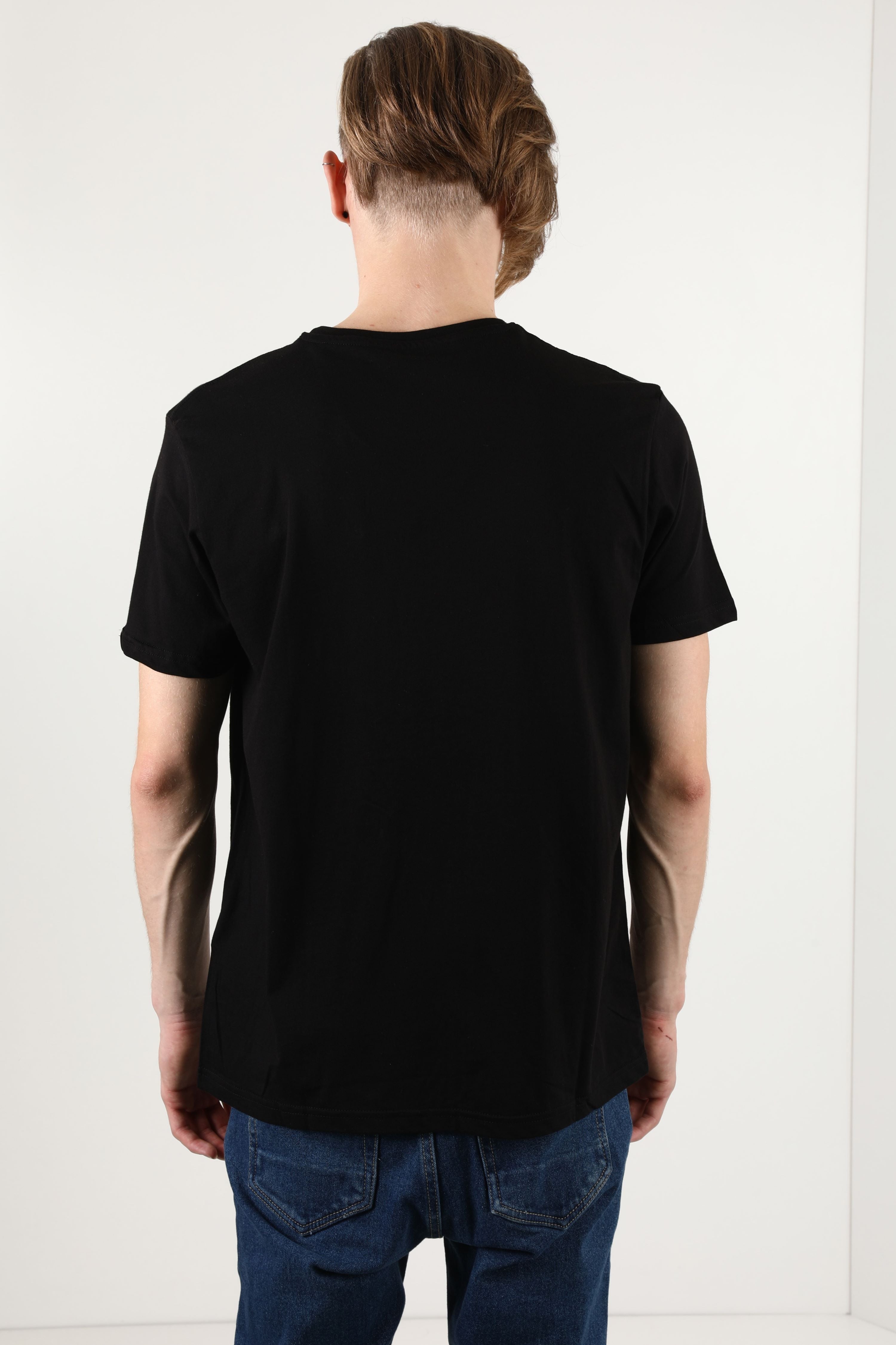 T-Shirt - Black + White
