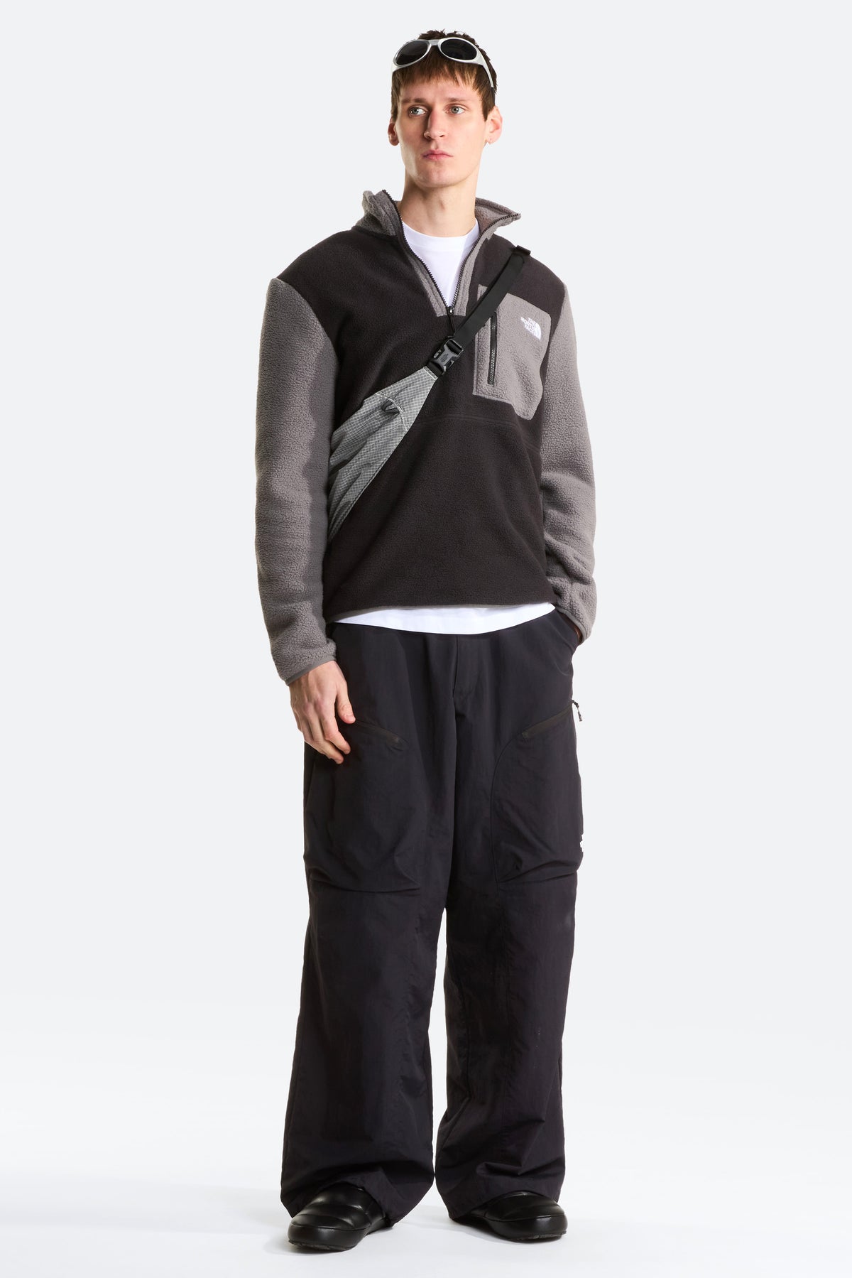 Yumiori Fleece Sweater - Black + Smoked Pearl