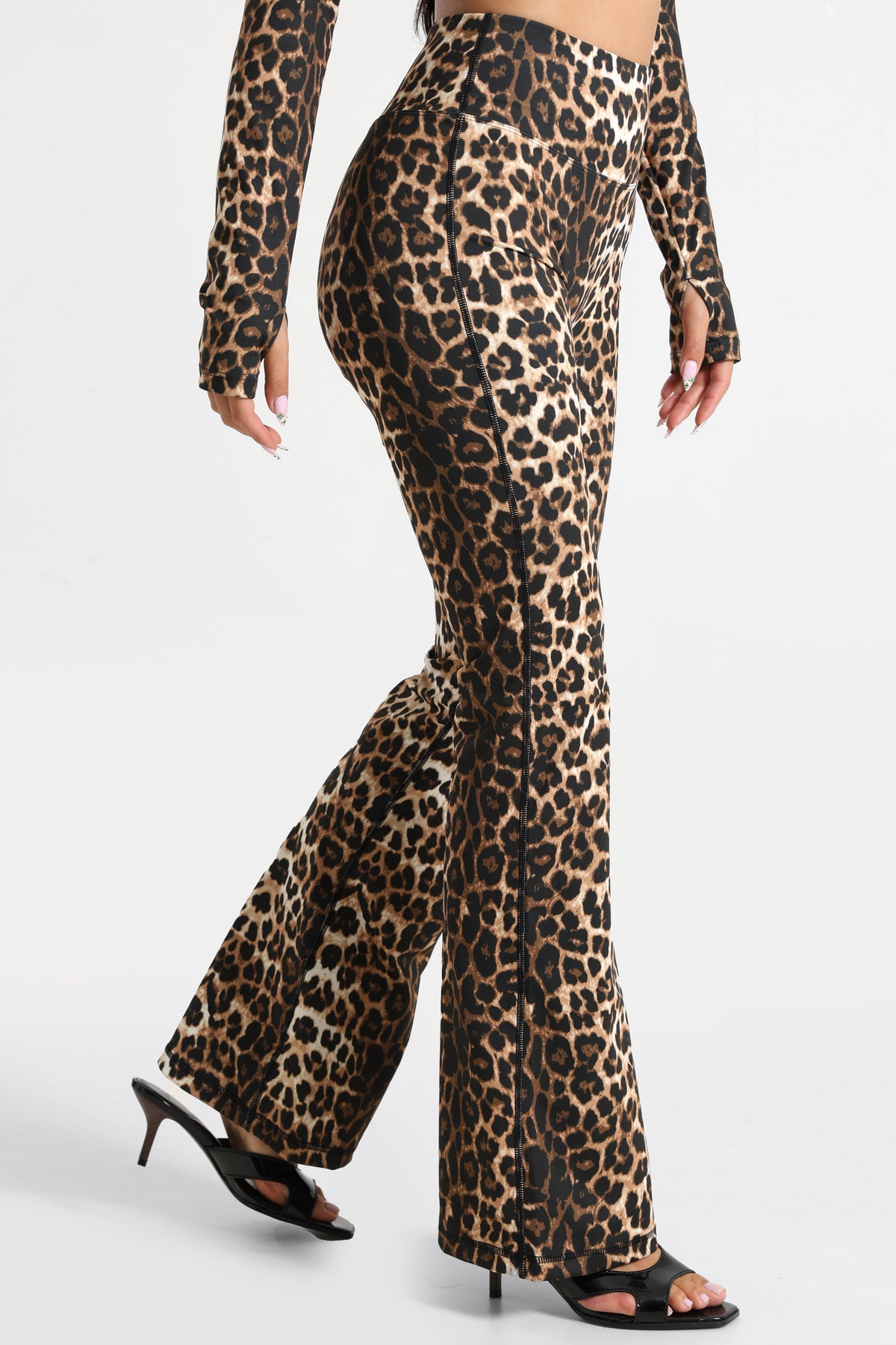 Flare Leggings - Leo
