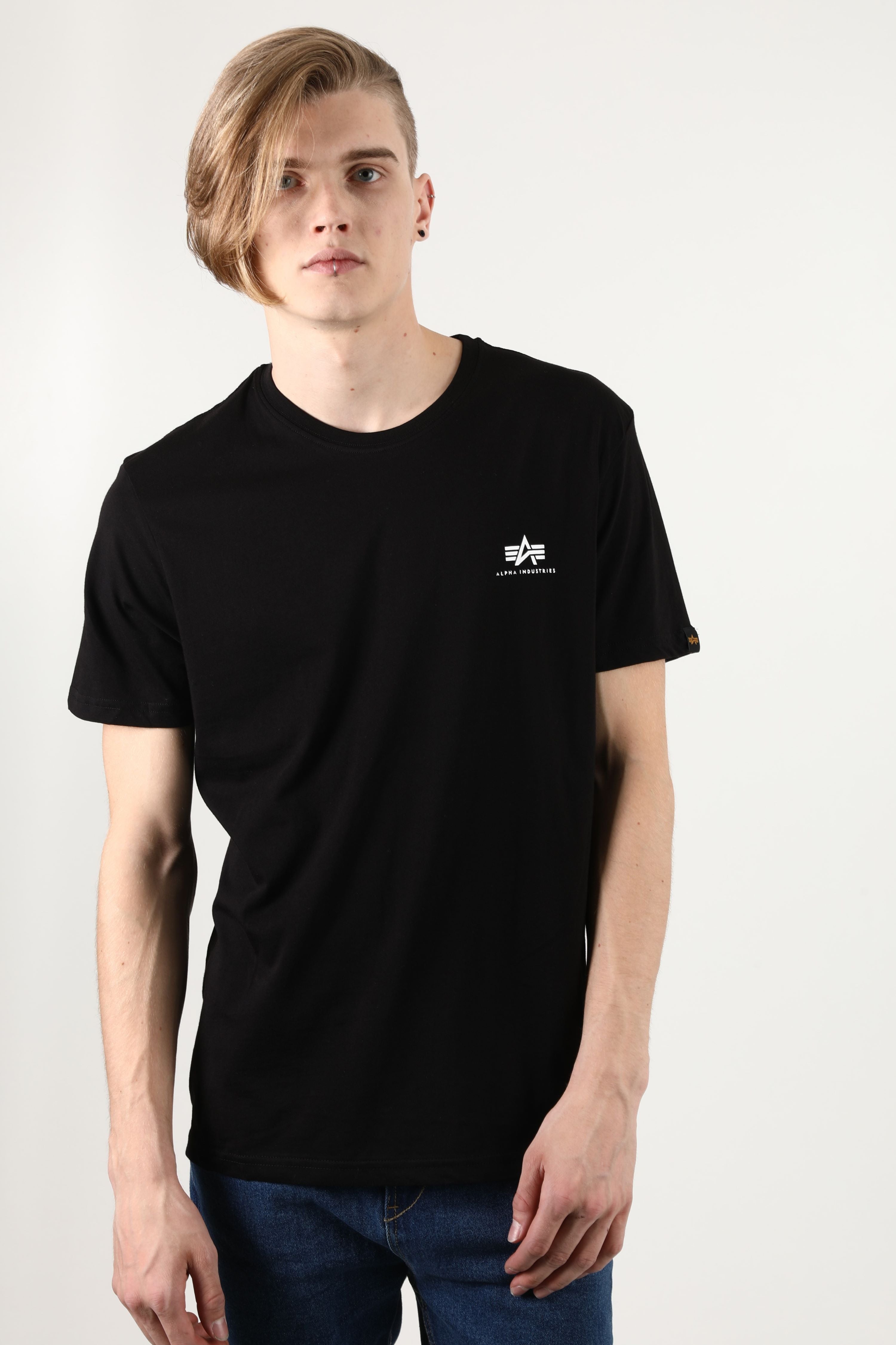 T-Shirt - Black + White