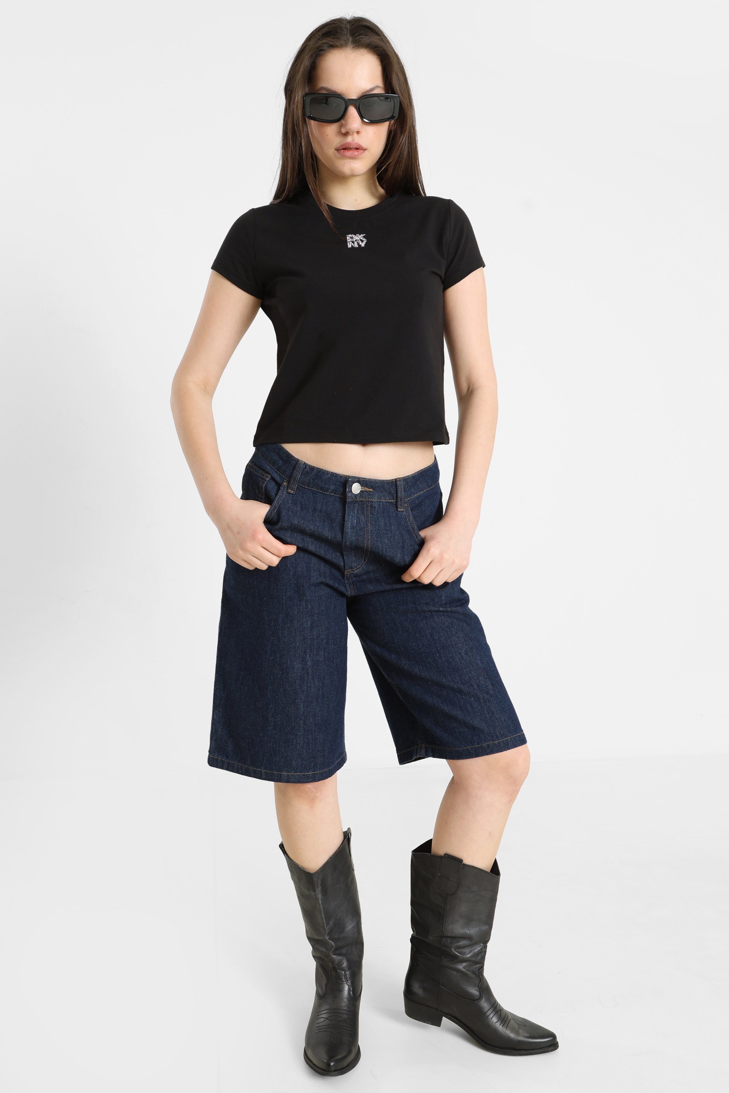 Crop T-Shirt - Black
