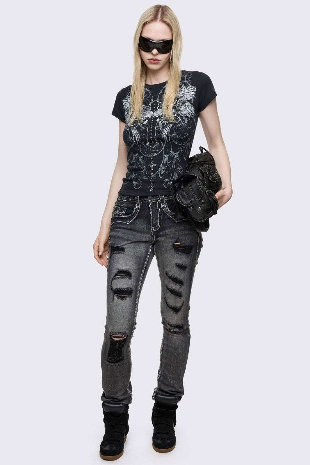 Winged Cross T-Shirt mit Nieten - Black