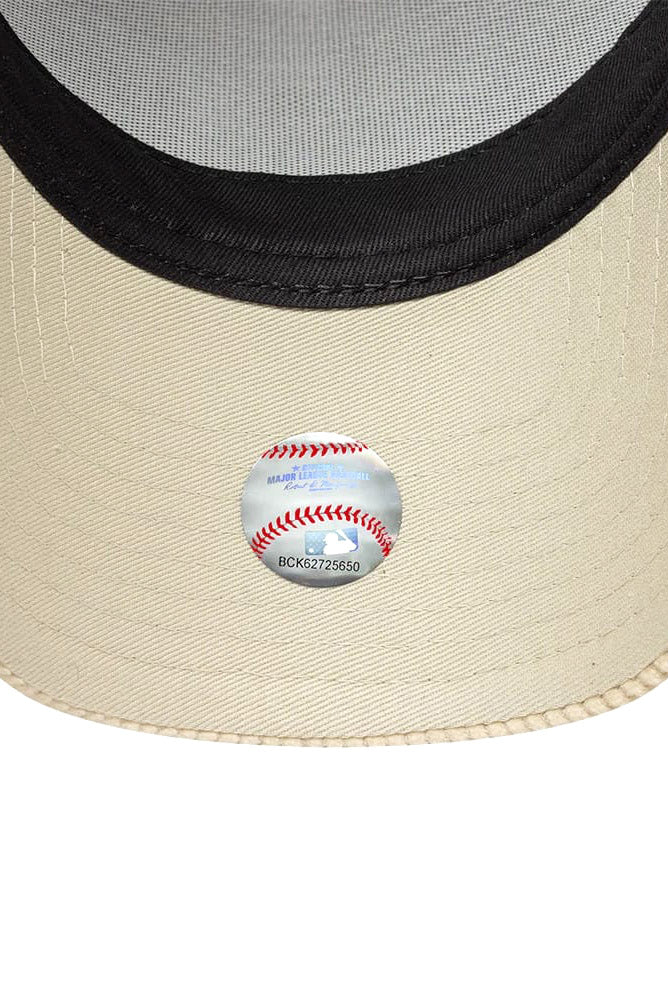 Trucker Cord Cap / Snapback - Beige