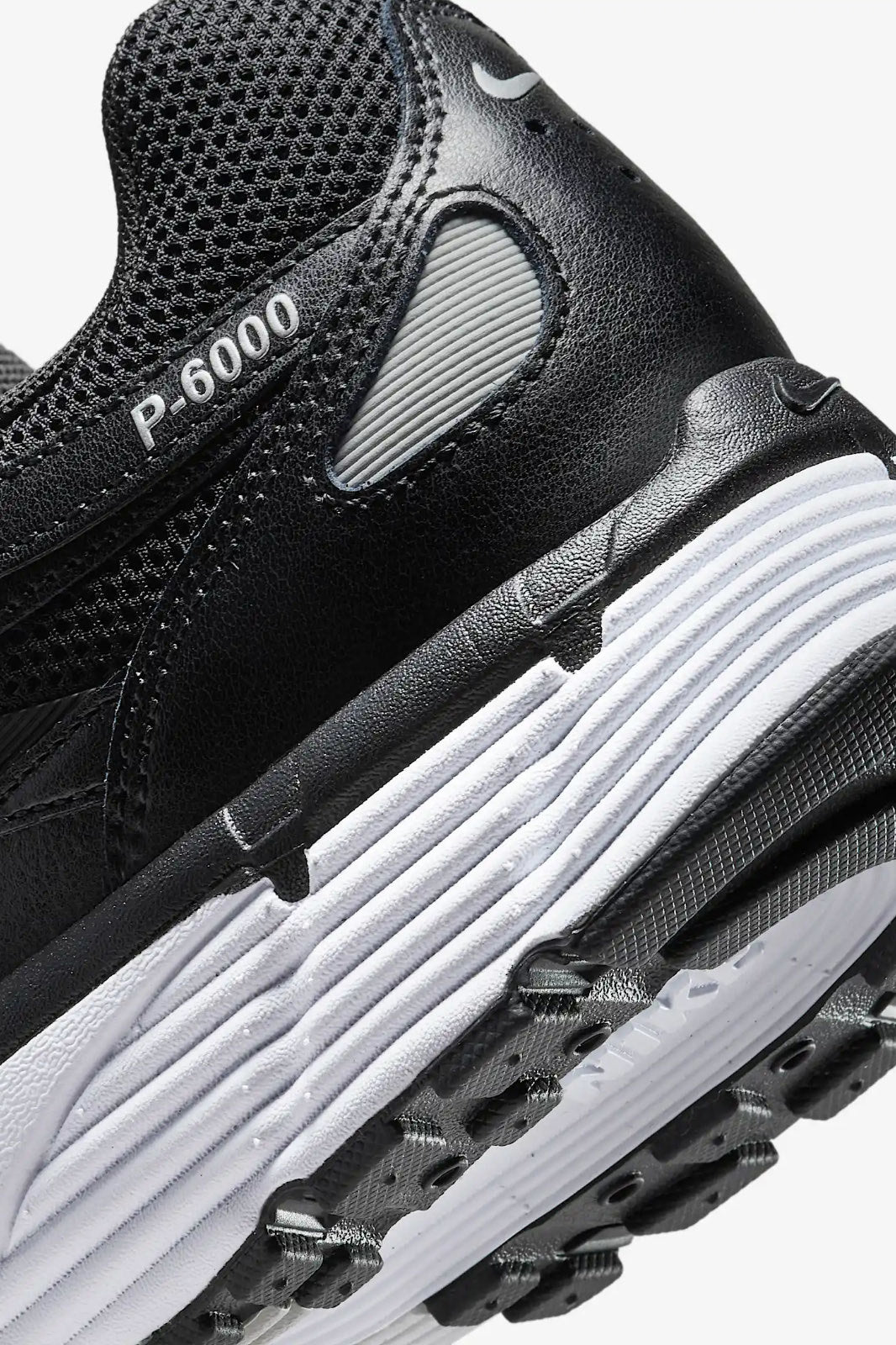 P-6000 sneakers - Black + White