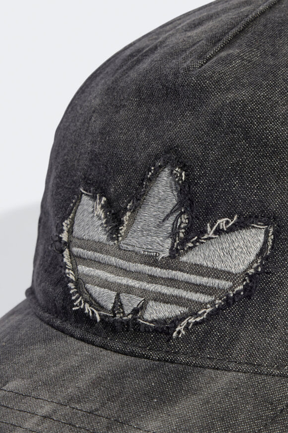 Strapback Cap - Black Washed