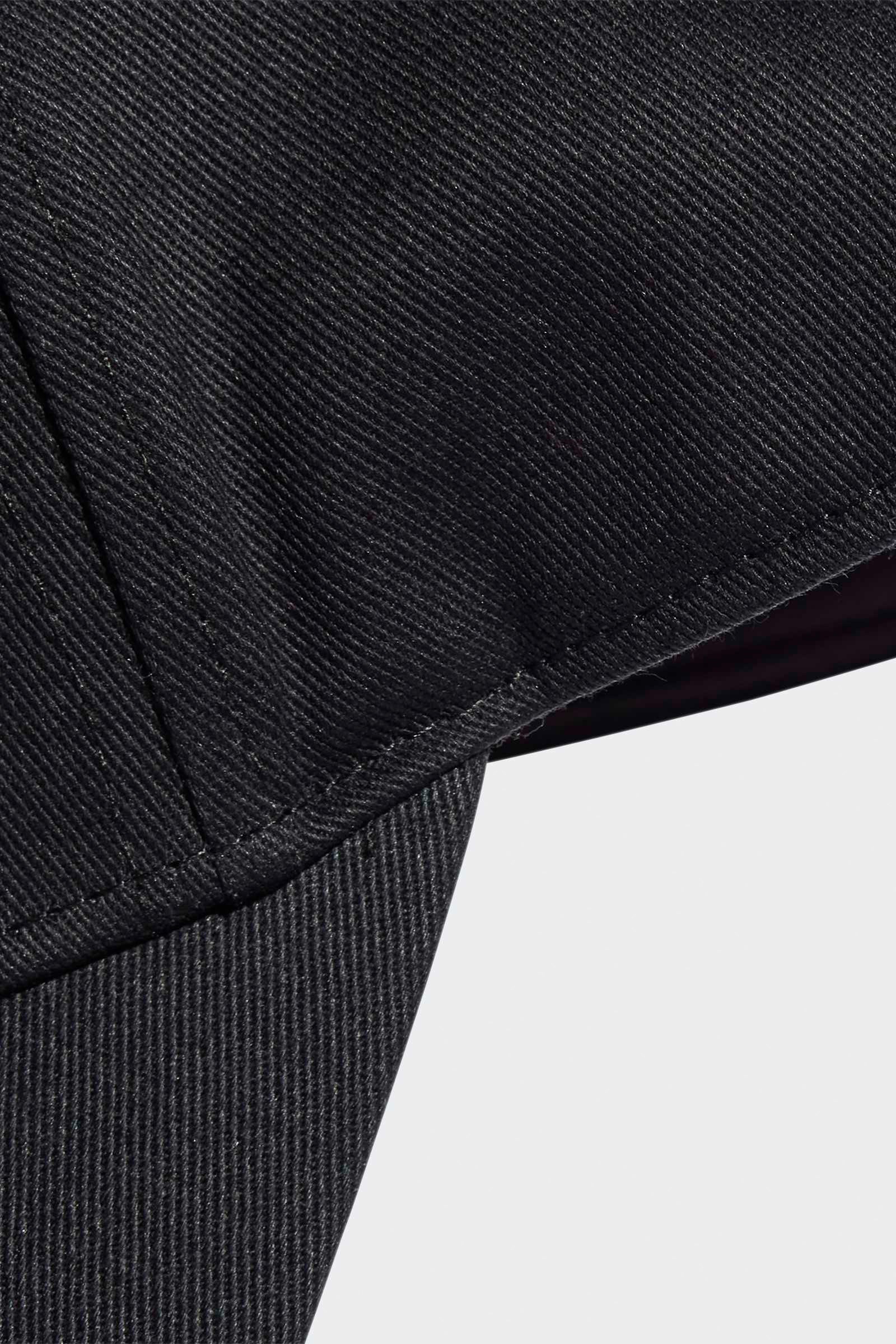 Strapback Cap - Black