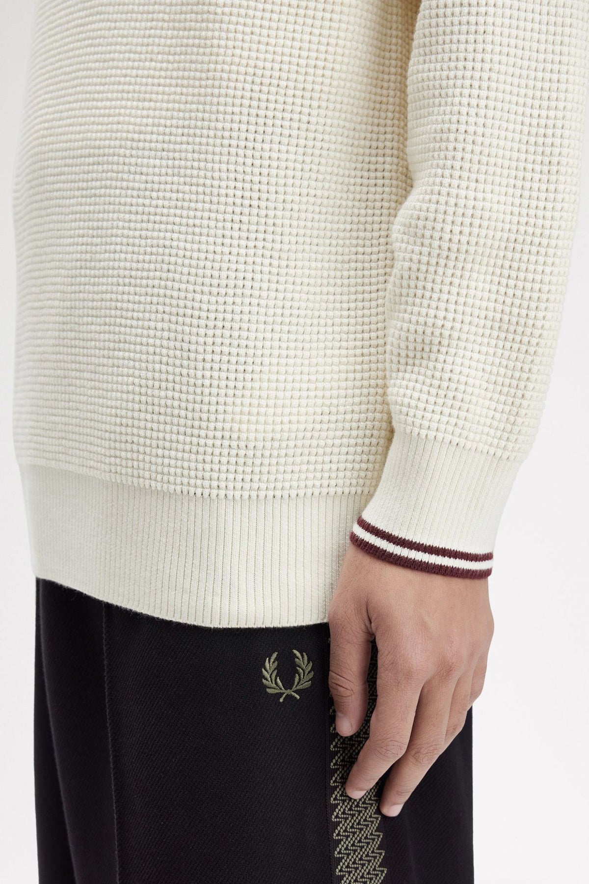 Knitted sweater in textured fabric - Offwhite