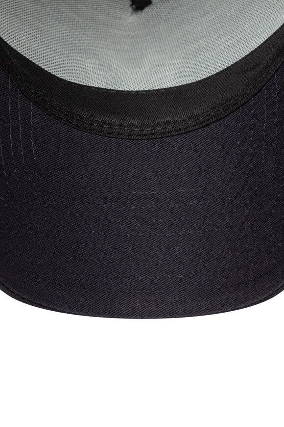 Trucker Cap / Snapback - Dark Navy + White