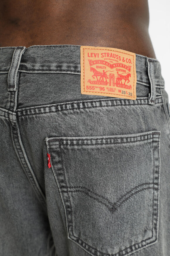 555™ '96 Relaxed Fit Straight Jeans L32 - Cheers to that