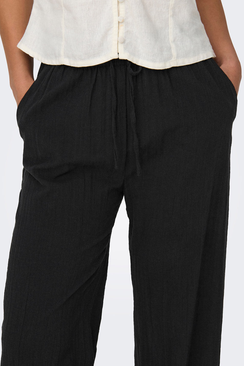 ONLTIZANA Stoffhose - Black