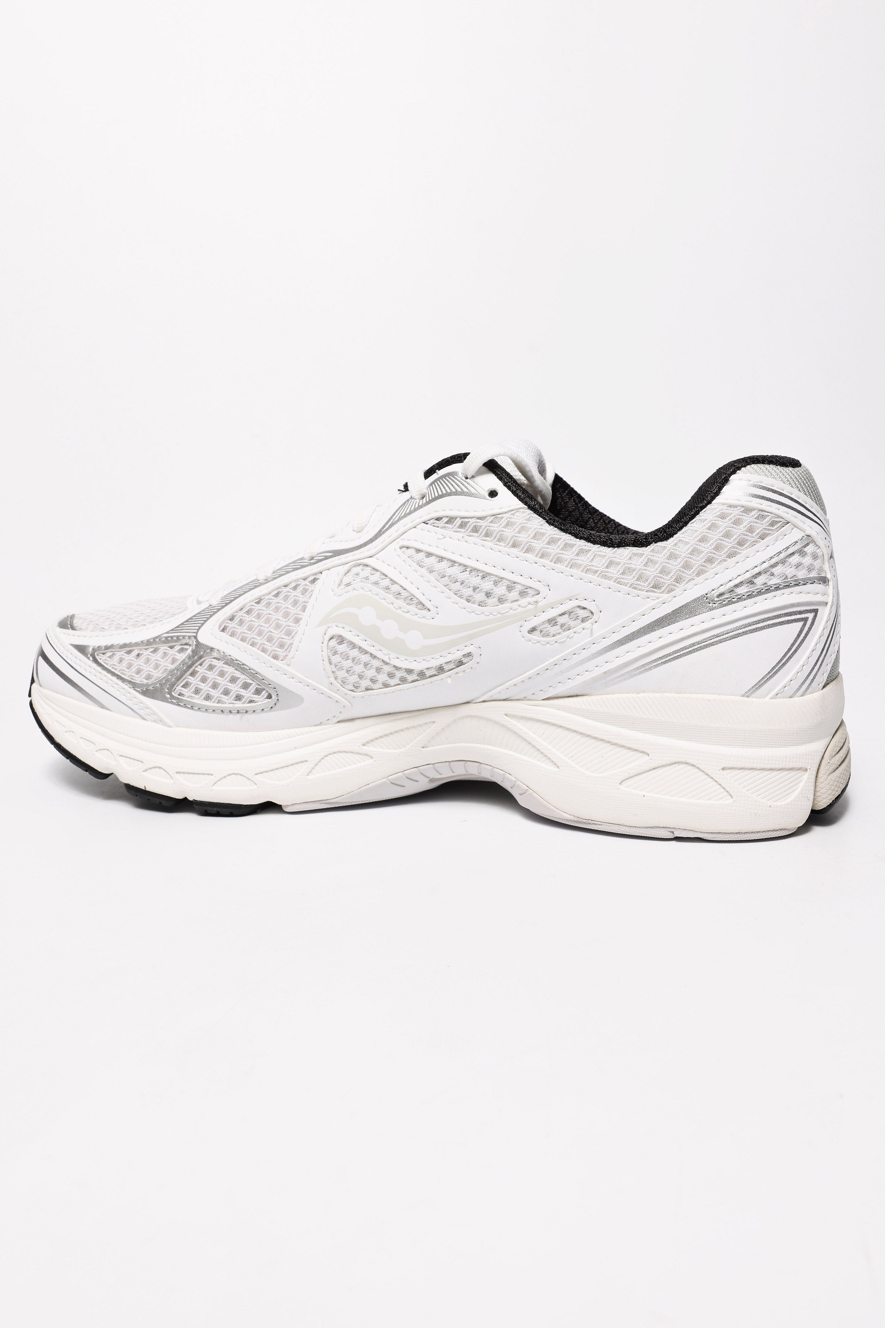 Progrid Guide 7 Sneaker - White +  Black