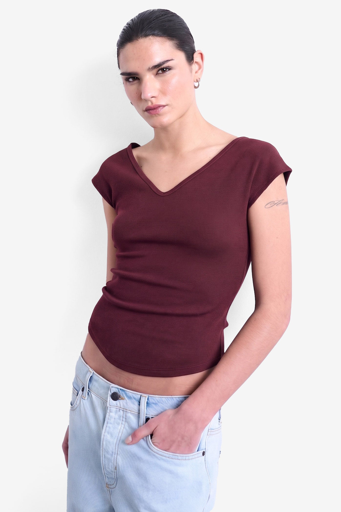 TSLISSY Geripptes T-Shirt - Burgundy