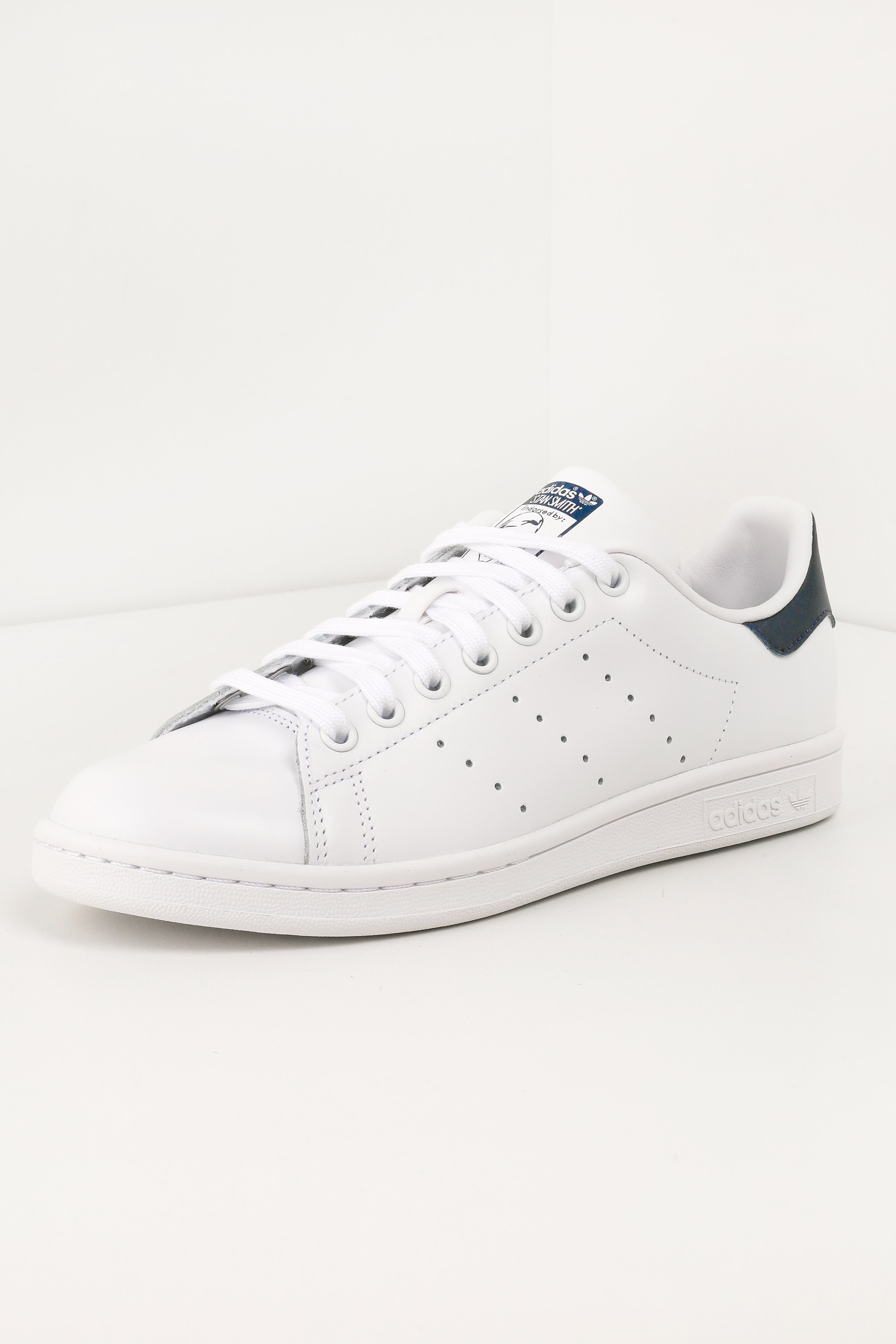 Stan Smith Sneaker - Weiss + Navy
