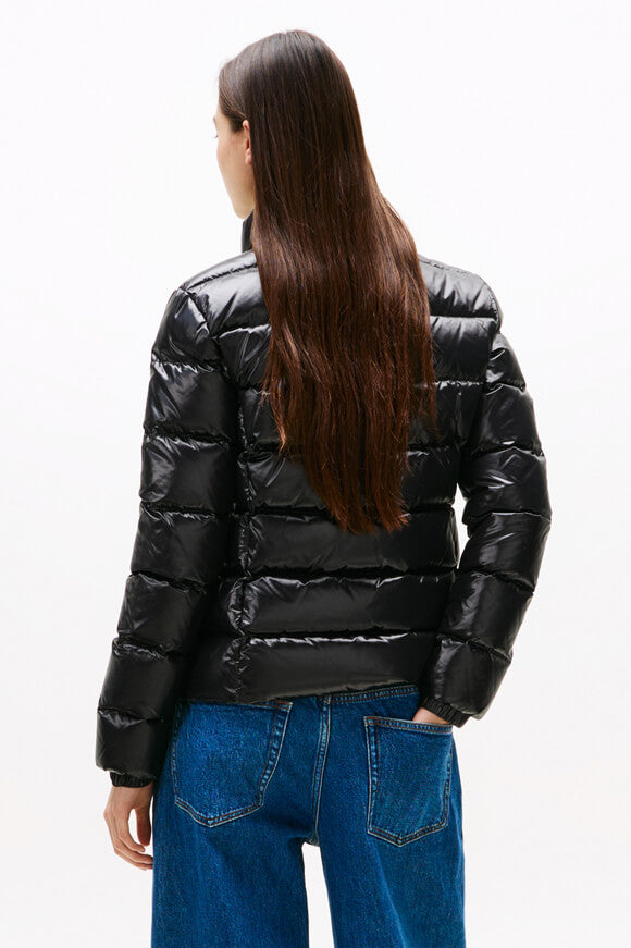 Leichte gesteppte Daunenjacke - Black