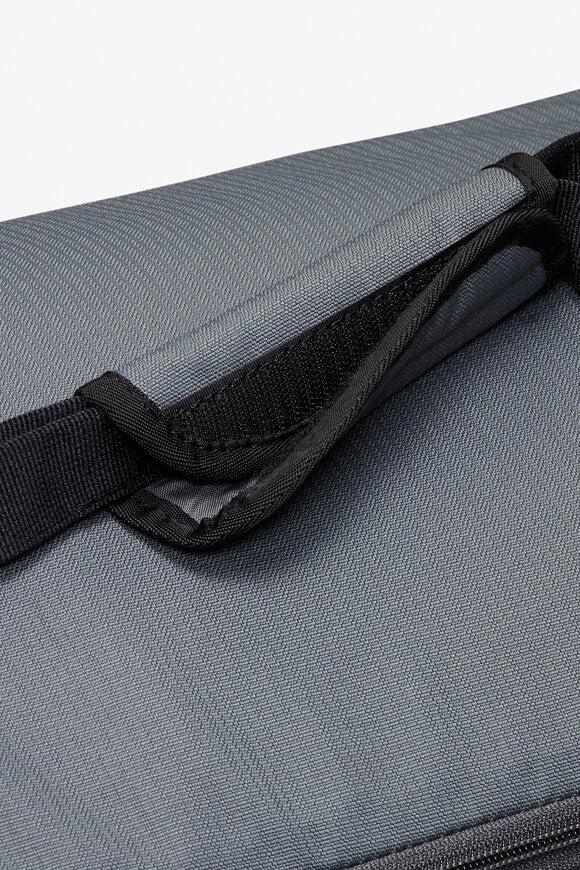 Sporttasche - Iron Grey + Black