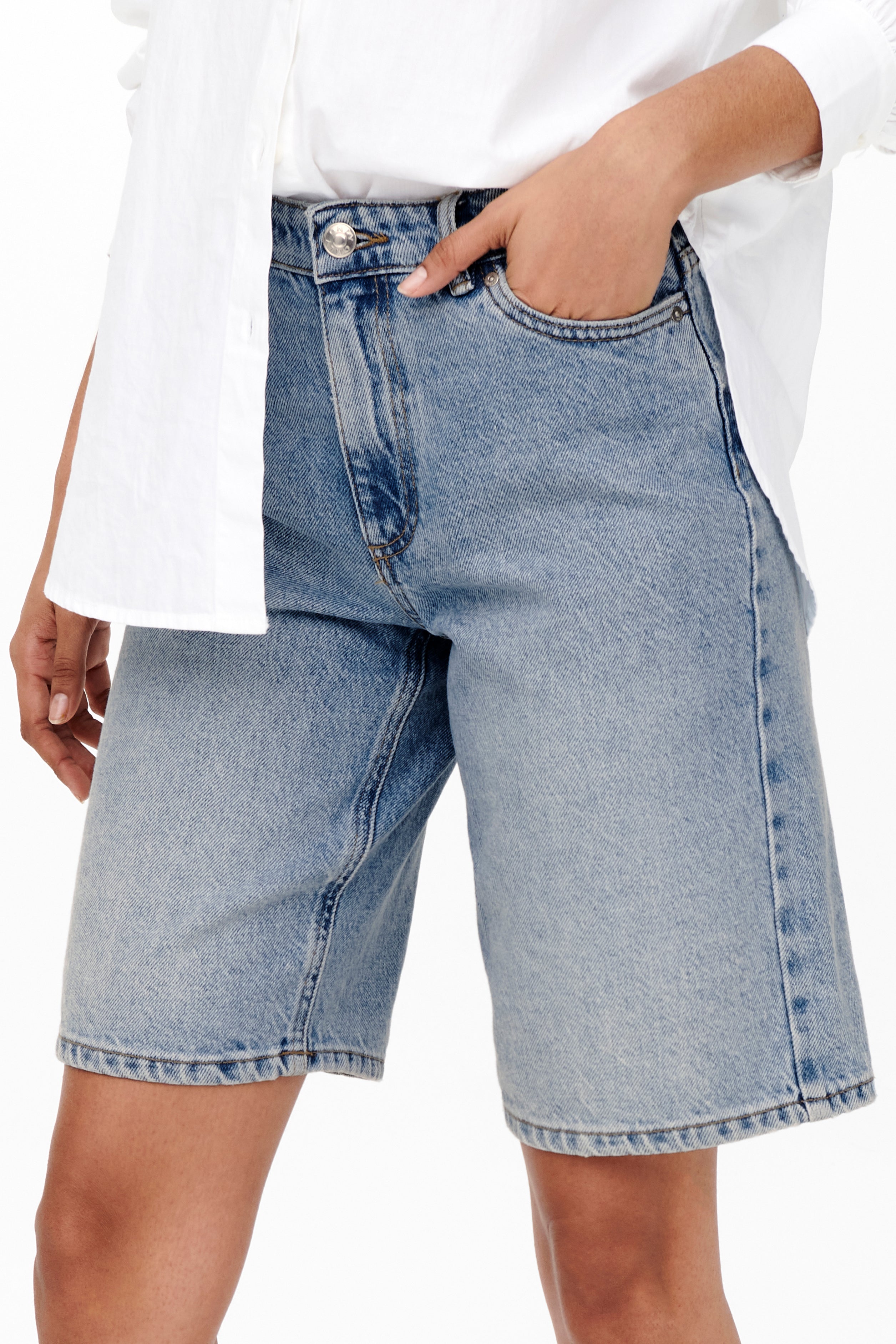 ONLSONNY denim shorts - Light Blue Denim