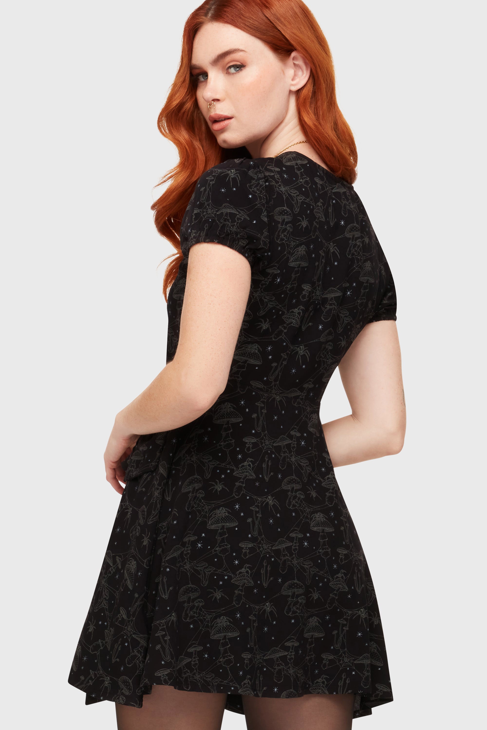 Garden Of Venom Wickelkleid - Black + Grey