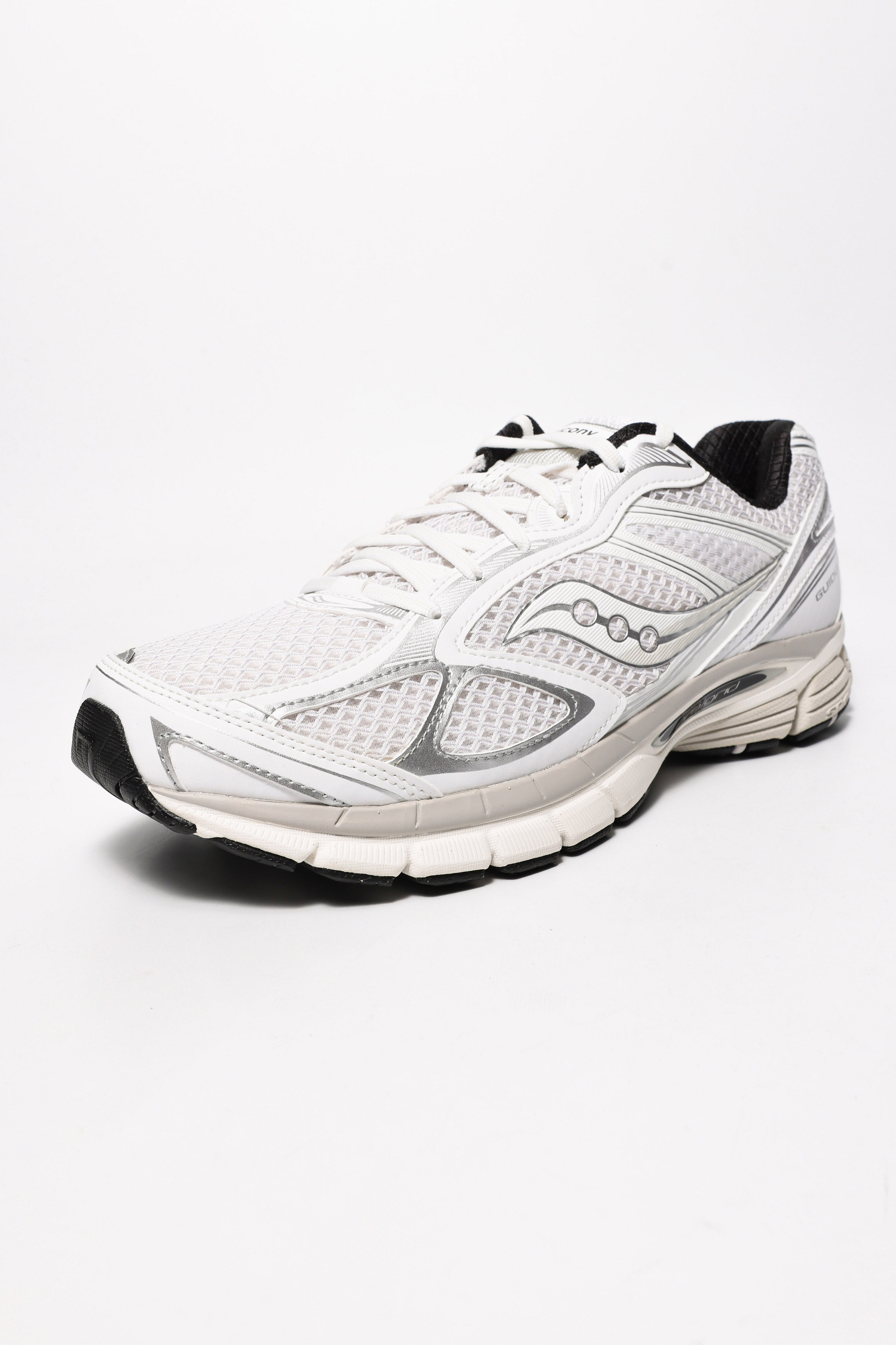 Progrid Guide 7 Sneaker - White +  Black
