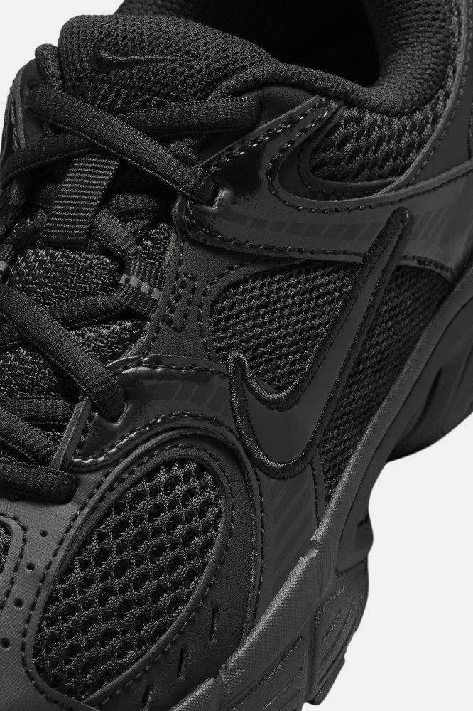 V5 RNR Sneaker - Black