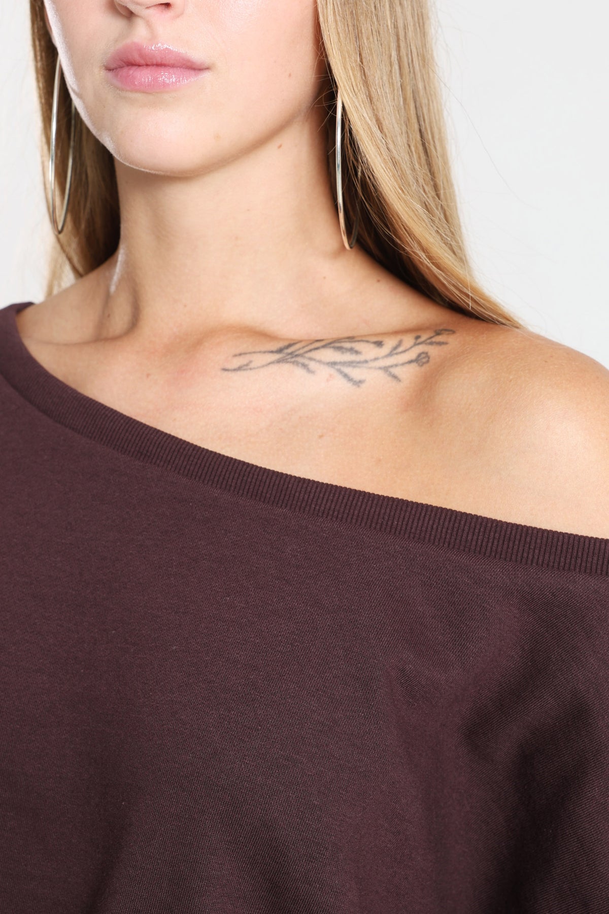 Camicia off shoulder maniche lunghe