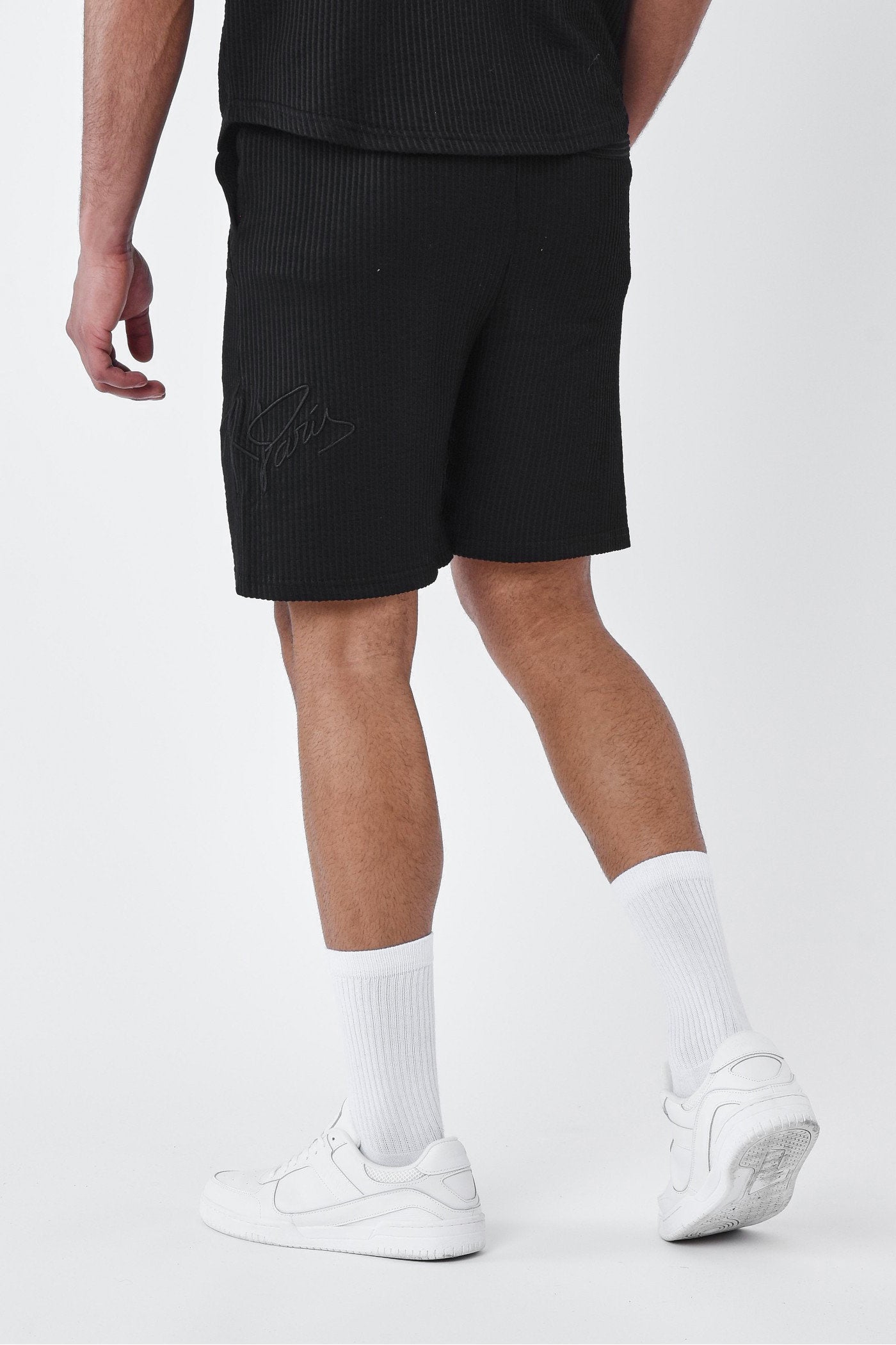 Shorts mit Strukturstoff - Black