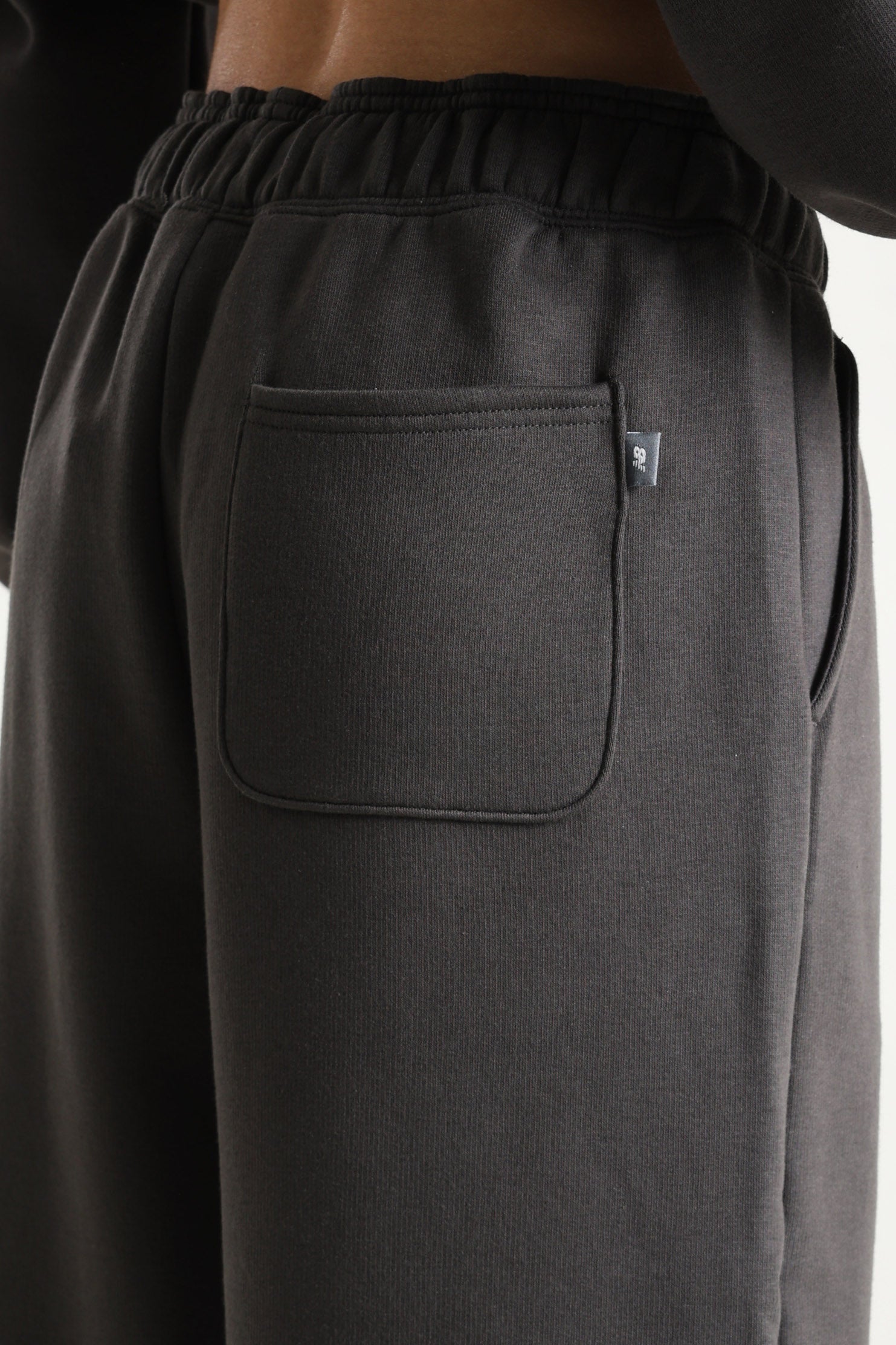 Linear Heritage Barrel Sweathose - Faded Black