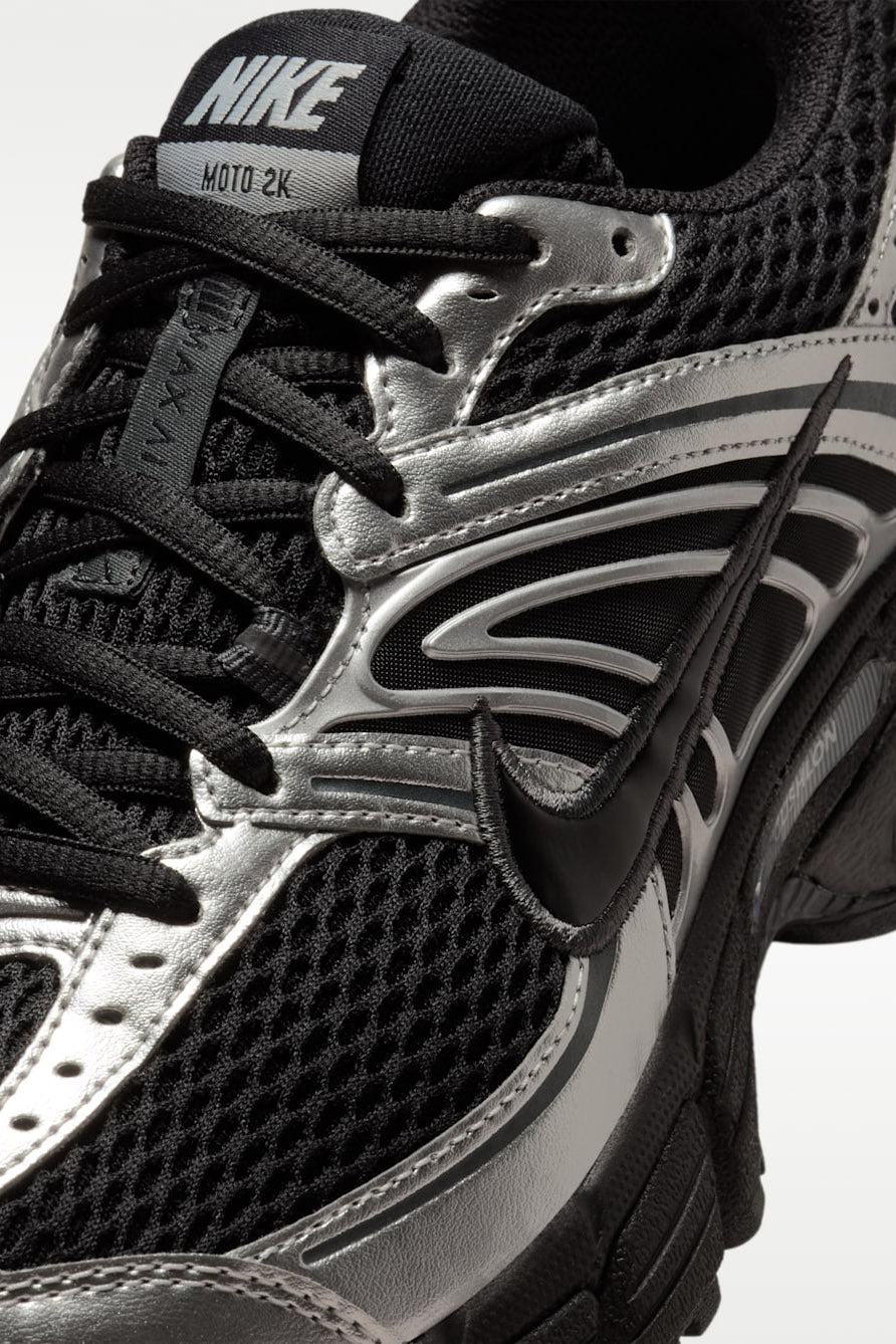 Air Max Moto 2K Sneaker - Black + Metallic Silver
