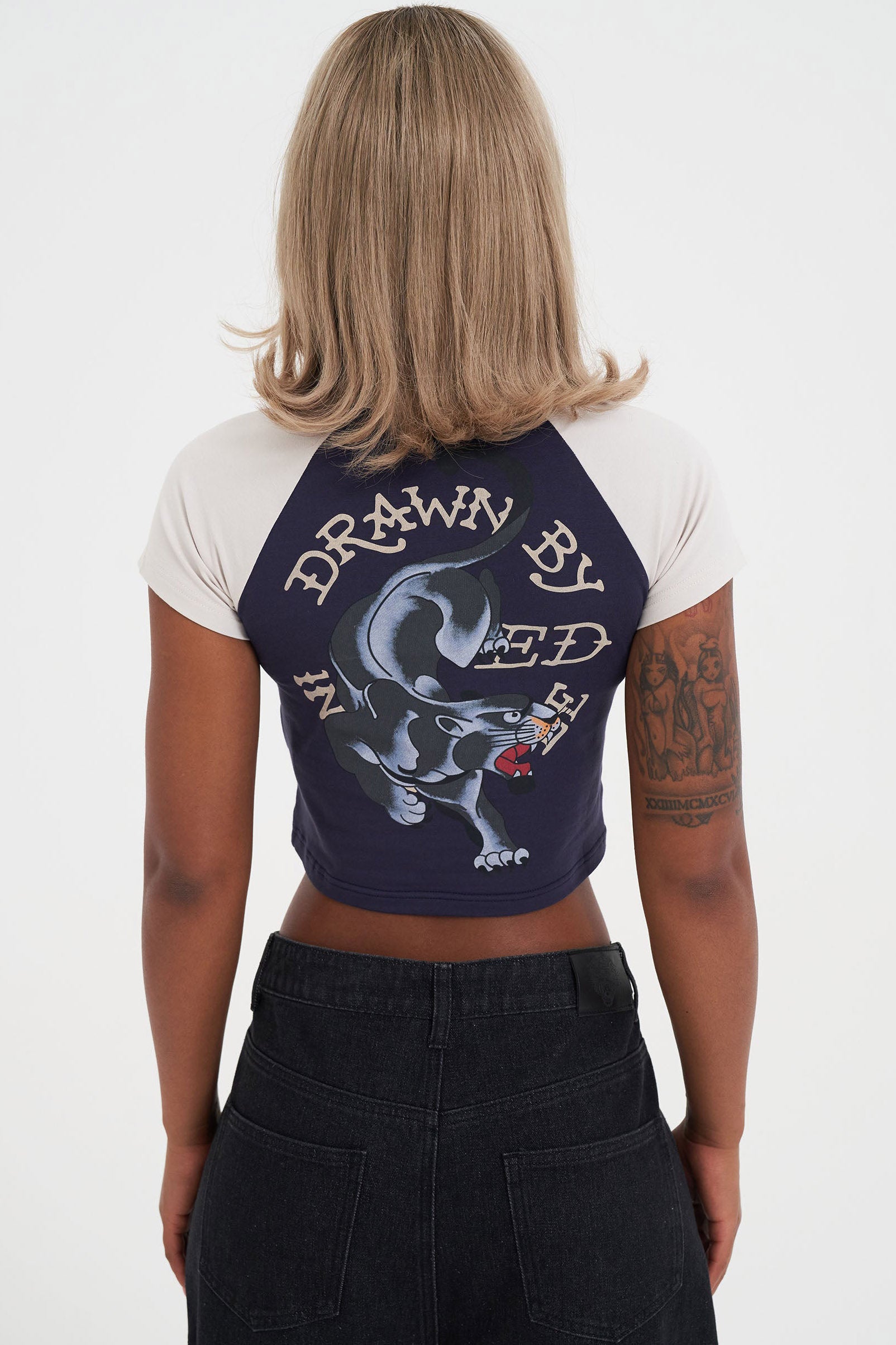 T-shirt con crop - Navy + Beige