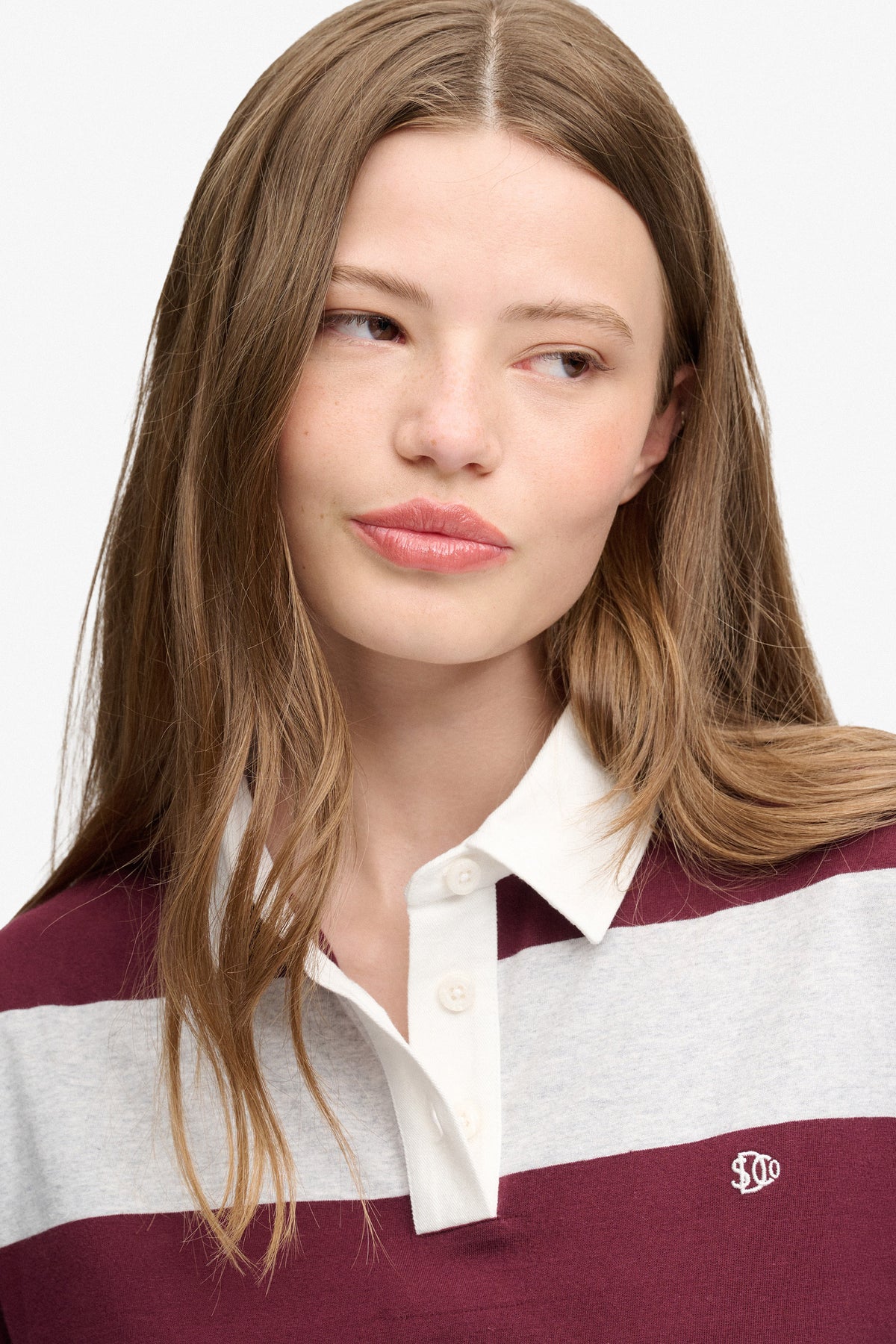 Athletic polo court - Glacier Grey Marl + Port Red
