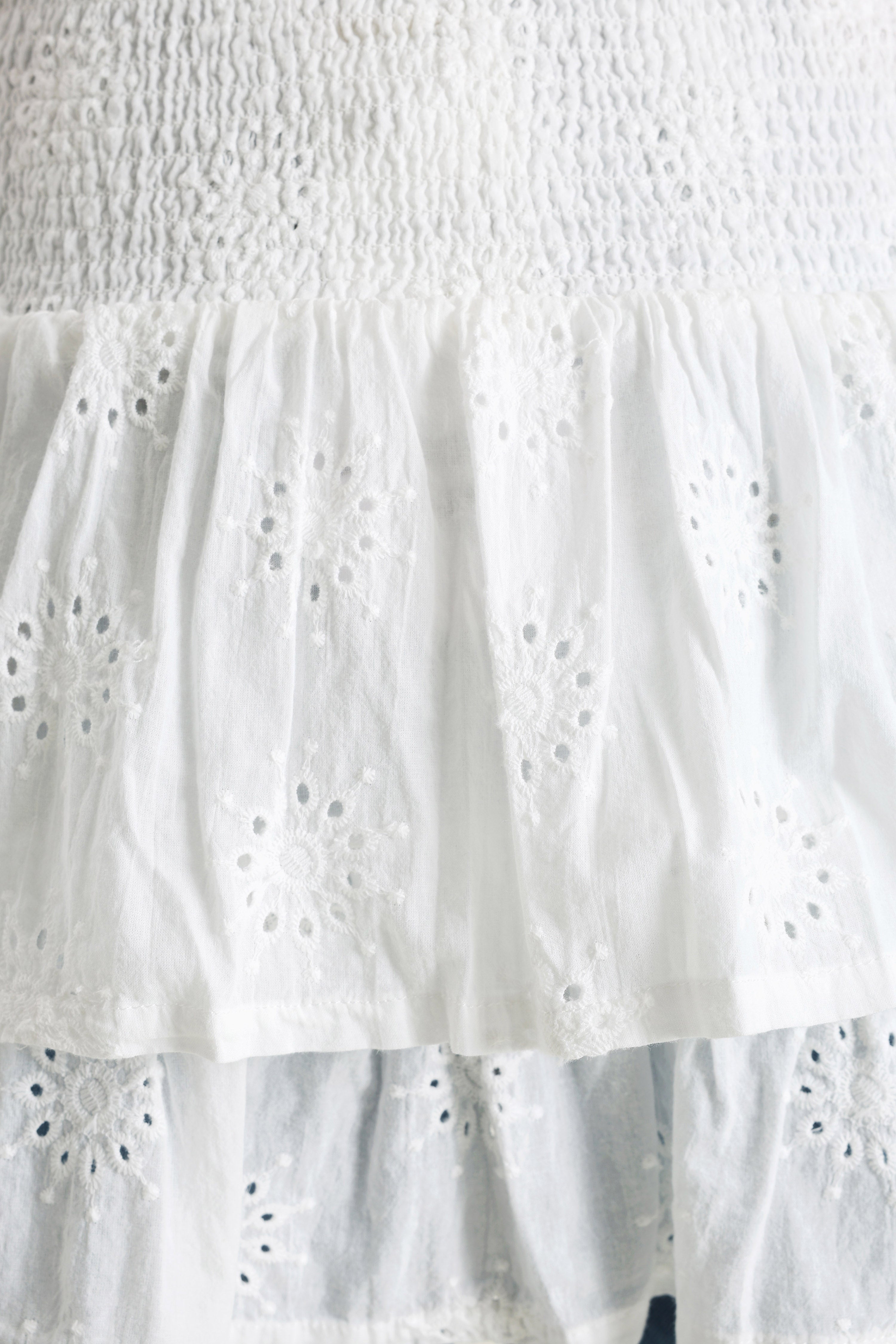 Minirock mit Lochmuster - Ecru